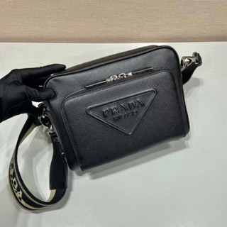 Prada tBAG bag SAFDIANO LEATHER  ( ใบนี้งานดีมากงานสุดสลับเเท้มาพร้อมสายผ้าขนาดใหญ่ *