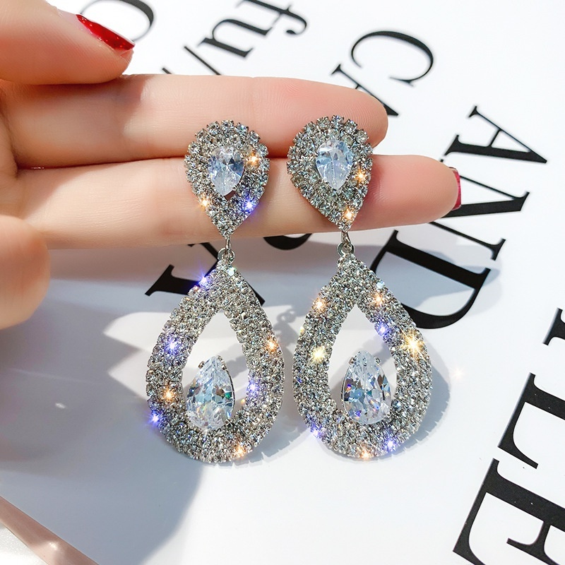 คริสตัลหรูหรา Water Drop Zirconia Dangle ต่างหูผู้หญิงงานแต่งงานเพชรต่างหู