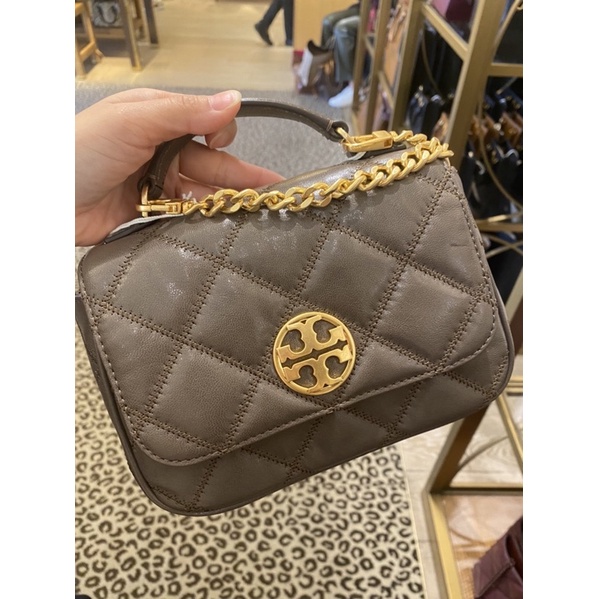 Tory Burch 82366 Willa Mini Top Handle Bag สีดำ,Volcanic