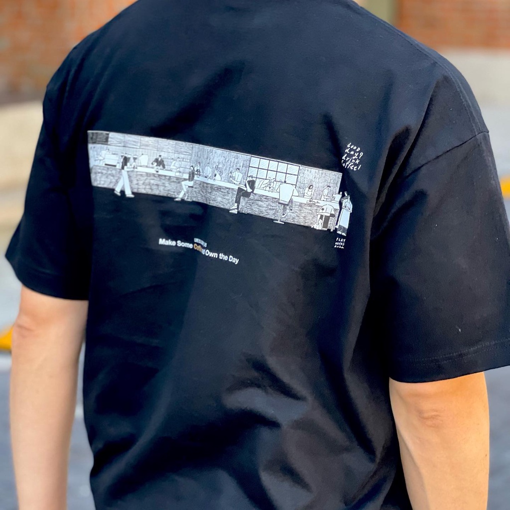 Playworks เสื้อยืดT shirt – Life is a journey ลาย Coffee bars