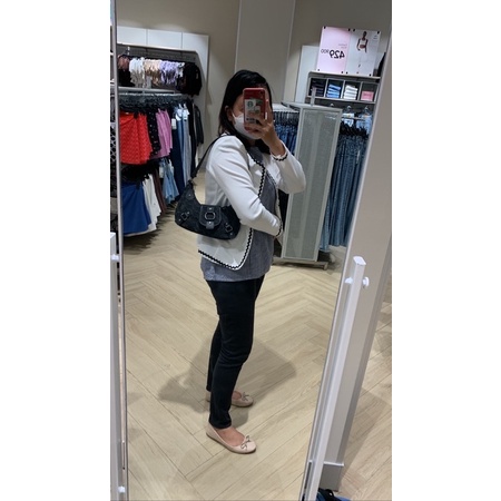 กระเป๋าสะพาย HnM กระเป๋าสะพาย HnM ดั้งเดิม