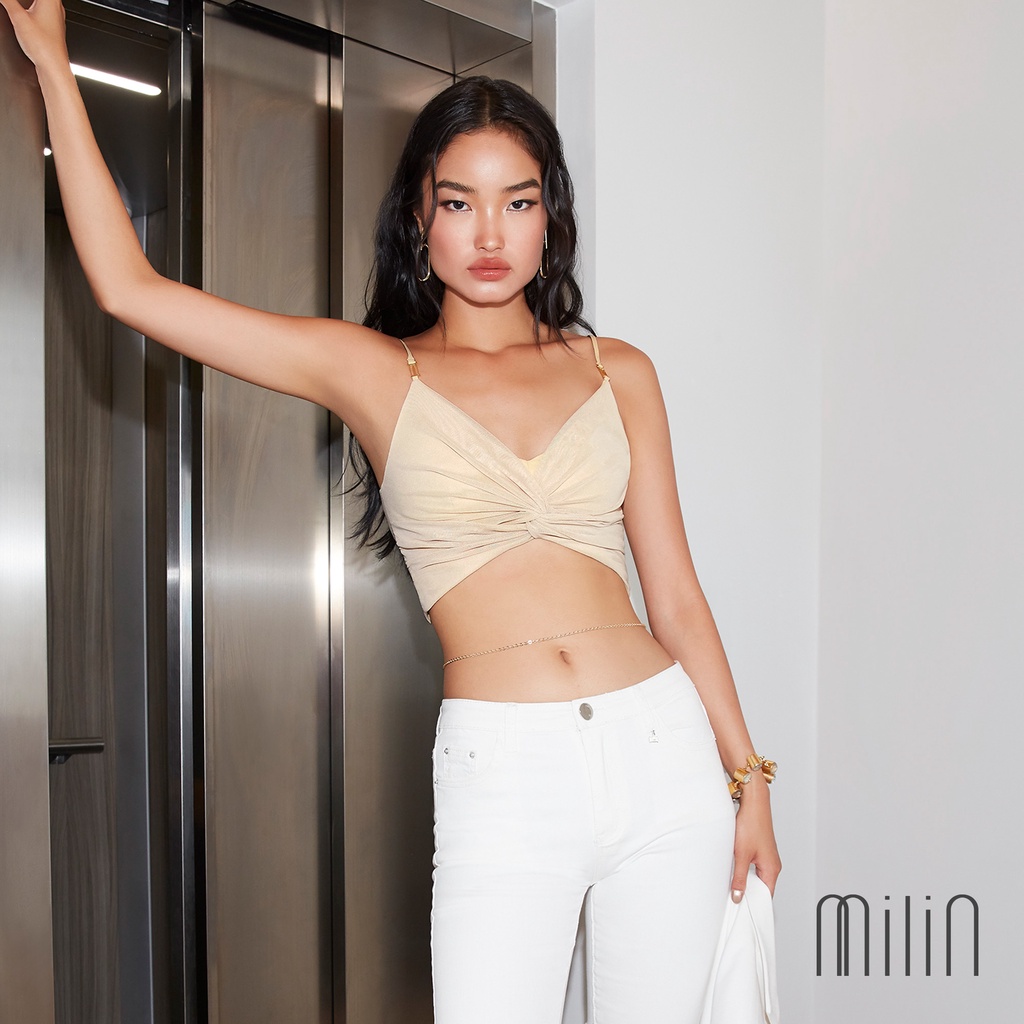 [MILIN] Saab Top M logo front twist spaghetti strap v neck crop top เสื้อสายเดี่ยวโลโก้ M ทรงครอปคอวีดีเทลบิดด้านหน้า