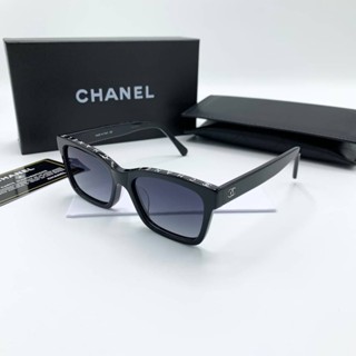 CHANEL ACETATE FRAME SUNGLASSES LOGO LETTER ON TOP แว่นตากันแดดแบรนด์ชาแนล รุ่นนี้โดดเด่นที่ด้านบน เป็นตัวหนังสือโลโก้ เ