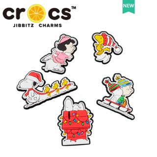 Crocs jibbizt ชุดปุ่มกด CHARLIE BROWN CHRISTMAS 5 แพ็ค