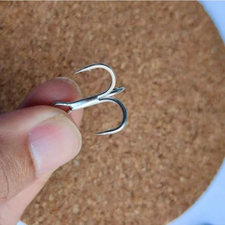 ตัวเบ็ดสามทาง 3X แข็งแรง คมมาก(แพค10/20ชิ้น)