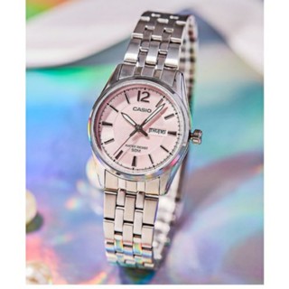 watch Casio รุ่น LTP-1335D-5A นาฬิกาข้อมือผู้หญิง สายแสตนเลสสีเงิน หน้าปัดสีชมพู