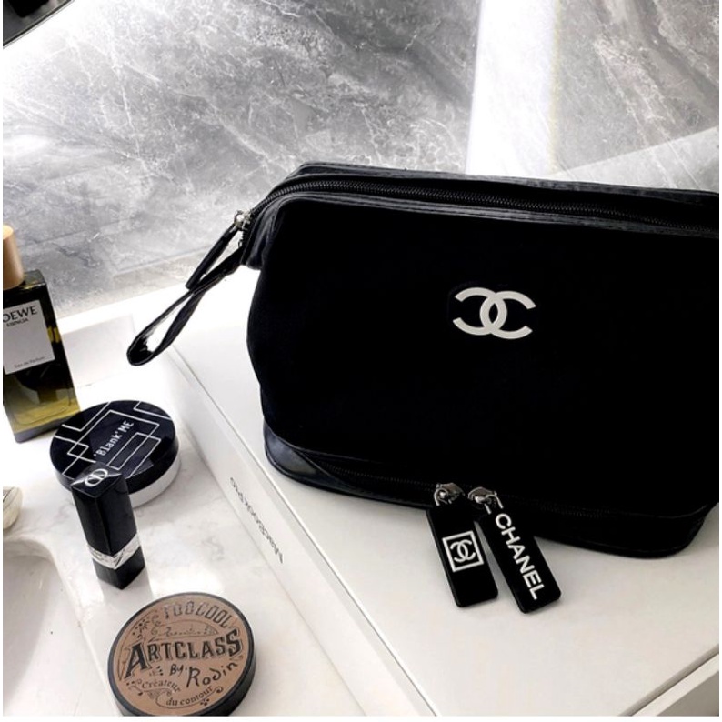 กระเป๋าเครื่องสำอางค์ Chanel COSMETIC BAG VIP GIFT WITH PURCHASE (GWP)