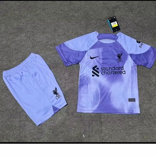 เสื้อกีฬาแขนสั้น ลายทีม Liverpool Goalkeeper 2022 23 สําหรับเด็ก