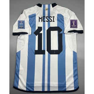 เสื้อฟุตบอล แฟนบอล ทีมชาติ อาเจนติน่า เหย้า Argentina Home พร้อมเบอร์ชื่อ 10 MESSI อาร์มฟุตบอลโลก