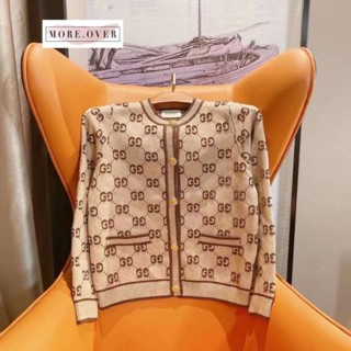 เสื้อgucci​ส่งฟรีมีของแถม