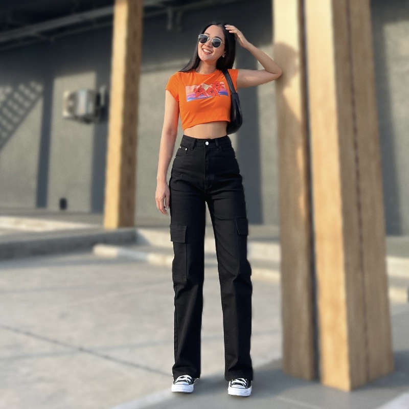 CODE W16 กางเกงยีนส์ทรงกระบอกกลางคาร์โก้