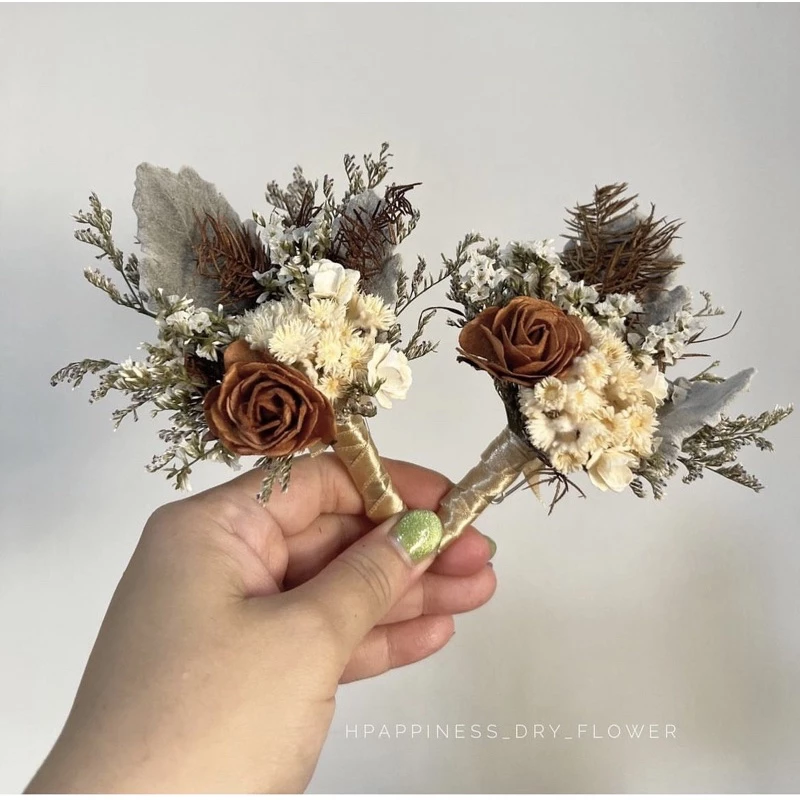ดอกไม้ติดหน้าอกโทนสีน้ำตาล ‼️ พร้อมส่ง‼️ โทนนี้เรียบหรูดูแพงเลยค่า