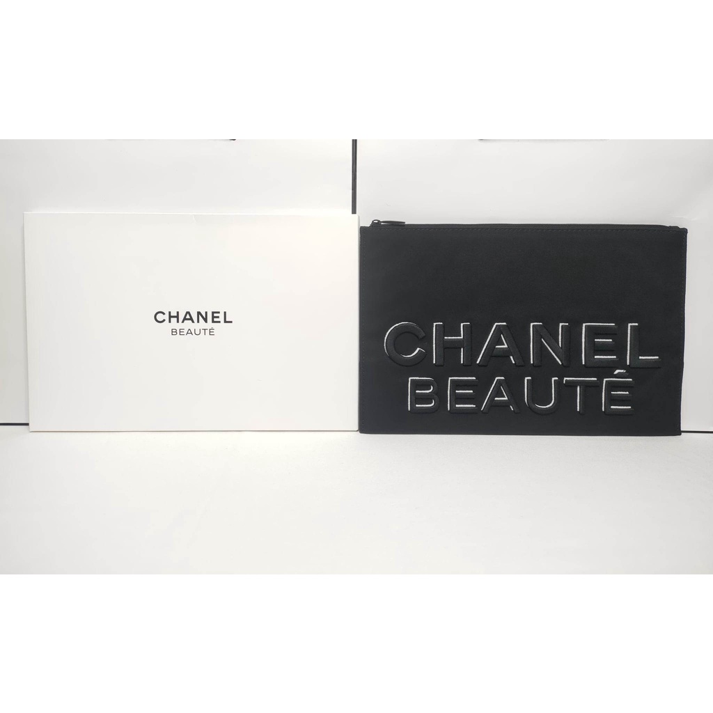 Chanel กระเป๋าเครื่องสำอางชาแนลของแท้💯 Chanel Pouch Chanel Cosmetic Bag Chanel Pouch กระเป๋าเครื่องส