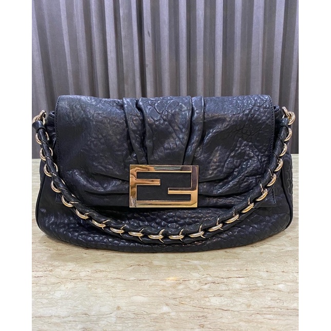 Fendi Leather Mia Flap Shoulder Bag ของแท้ เฟนดิ ฟินดิ กระเป๋ามือสอง แบรนด์เนม