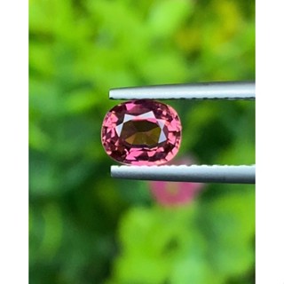 พลอย รูเบลไลต์ ทัวร์มารีน (Rubellite Tourmaline) 0.80 กะรัต (Cts.) อัญมณีมงคลประจําวันเกิด เครื่องประดับพลอย