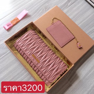 พรี ราคา3200 MIU MIU 5MH109 กระเป๋าสตางค์ กระเป๋า​บัตร หนังแกะ​