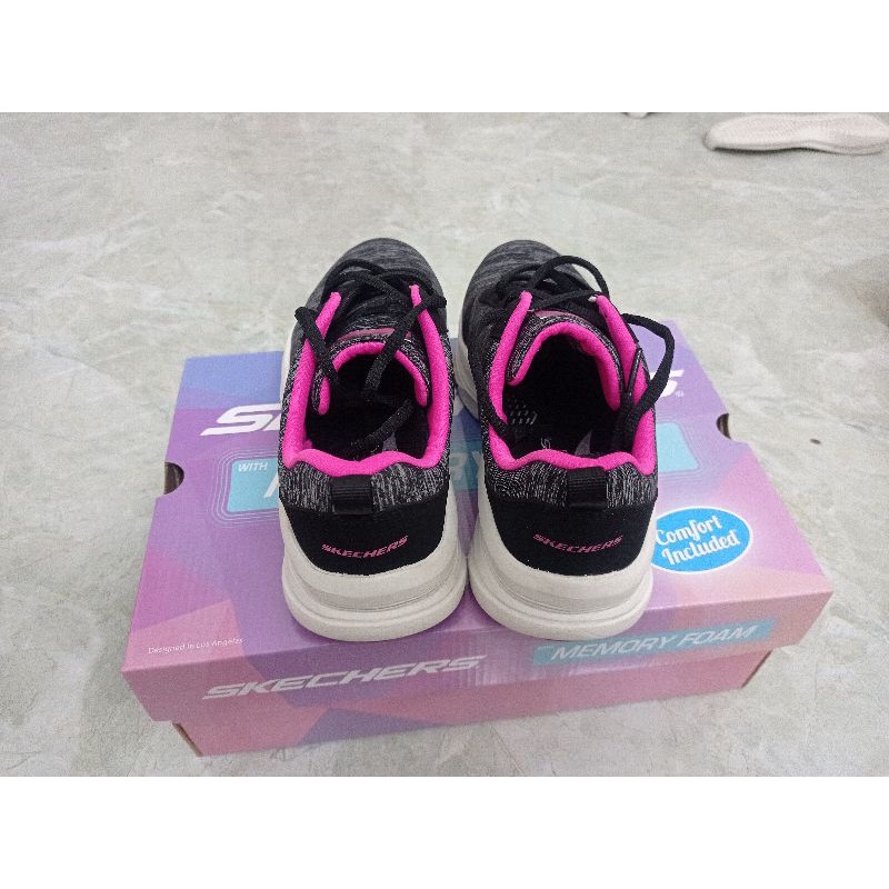 รองเท้า skechers ผู้หญิงของแท้