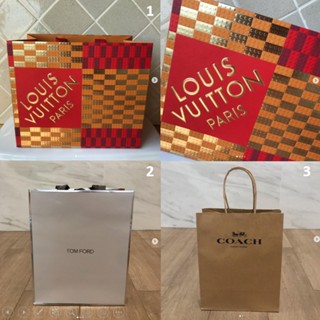 ถุง ถุงกระดาษ แบรนด์ LOUIS VUITTON , TOM FORD , COACH จาก shop ของแท้ แน่นอน ของส่วนตัวเราเอง