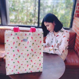 Tole Bag กระเป๋าผ้าแคนวาส กระเป๋าผ้าเคลือบกันน้ำ กระเป๋าถือ Size M