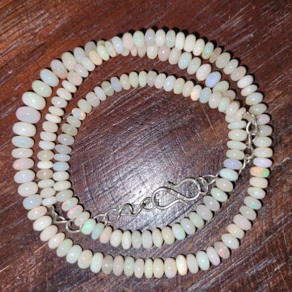 สร้อยคอโอปอลแท้ 18" (Natural opal round beads necklace)
