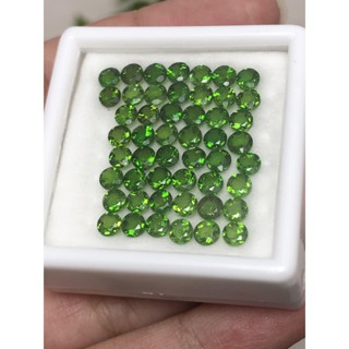 พลอย โครม ไดออพไซด์ Chrome Diopside 10.23 กะรัต (Cts.) VVS 50 เม็ด