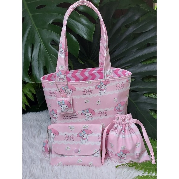 กระป๋าผ้าโพลีกันน้ำ Mymelody/kitty/marroncream เซต 3 ใบ