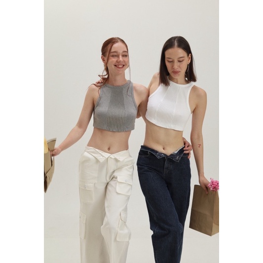 Felt.bkk Kochi Top เสื้อคร๊อป ดีเทลร่องใหญ่