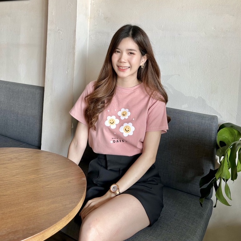 Jarika.shop - เสื้อยืดลายดอกเดซี่ 3 ดอก ( งานป้าย.. Jarika ) ( จ74 )