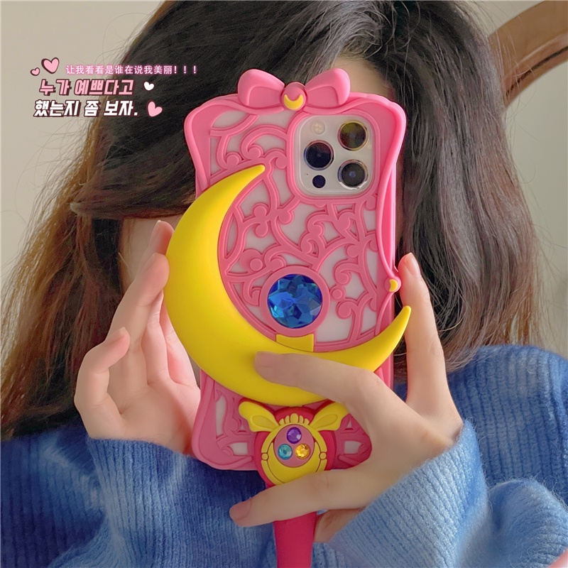 Ins เซเลอร์มูนสามมิติ Star Moon Stick 15 12 11 14PRO Max สําหรับ Apple 13 เคสโทรศัพท์ iPhone14promax 15 15pro 15PROMAX 11PROMAX 14PLUS 15plus 14 13 13pro 13promax 12 12PRO 12promax 11promax 11 14PRO ซิลิโคนบุคลิกภาพสร้างสรรค์กันกระแทกป้องกันกรณี