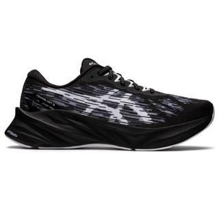 ASICS NOVABLAST 3 MEN - BLACK/WHITE - รองเท้าวิ่งทางเรียบ รองเท้าวิ่งผู้ชาย