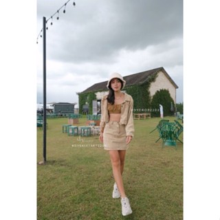 DYSKIRTSET2206/DYCROP2202 เซทยีนส์เสื้อคลุมกับกระโปรง และเสื้อคอปตัวในสีน้ำตาล