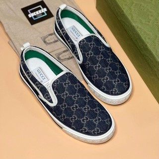 แนะนำสอบถามไซร์คงเหลือก่อนกดซื้อนะคะ Gucci Slip-on tennis 1977