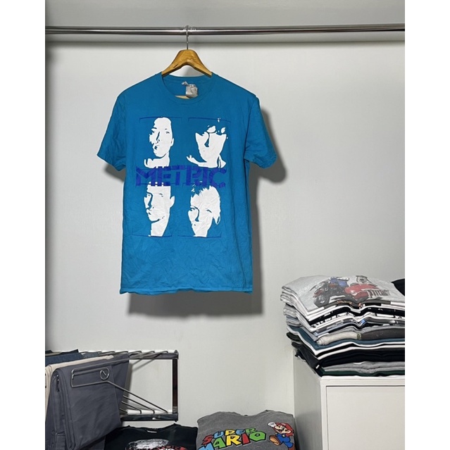 เสื้อวงมือสอง METRIC Size M มือ2