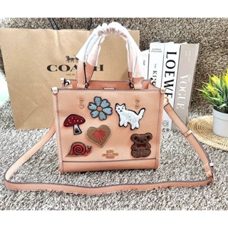 COACH DEMPSEY TOTE WITH CREATURE PATCHES  ((CC421)