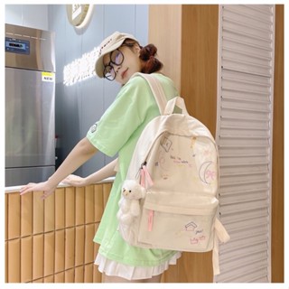 สั่งแยกกับเสื้อผ้า‼️ Book backpack กระเป๋าเป้สีเบจ แถมฟรีพวงกุญแจตุ๊กตาน่ารักๆ