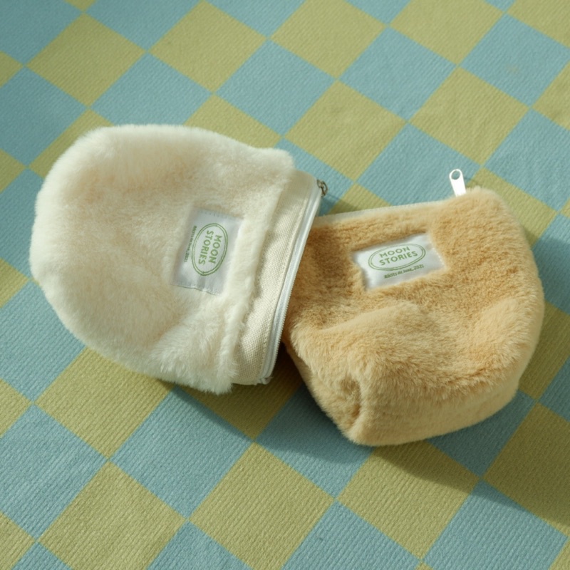 👛 Faux Fur Pouch กระเป๋าสตางค์ขนปุย by Moon Stories 🍋🥔🍓☁️