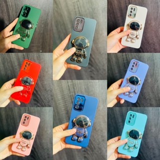 เคสกำมะหยี่ สีพัดเทวพ้อมขาตั้ง นักบินอวกาศ สำหรับ RealmeC12/C15 RealmeC30 RealmeC30s RealmeC33 RealmeC21 Realme10(4g)