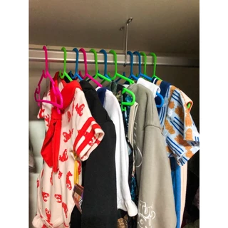 ไม้แขวนเสื้อเด็กยกแพ็ค 60 ชิ้น สีสดใส น่ารัก ราคาถูก