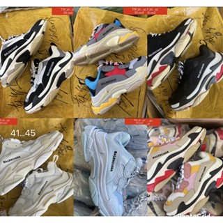 🎉 สินค้ามีพร้อมส่งคะ🎁 A TRIPLE S ฮิตมากคะรุ่นนี้ งานนี้อุปกรณ์ครบเลยนะคะ เหมาะกับทุกคน ใส่ได้ทั่งผู้หญิง/ผู้ชาย(36-45)🛍