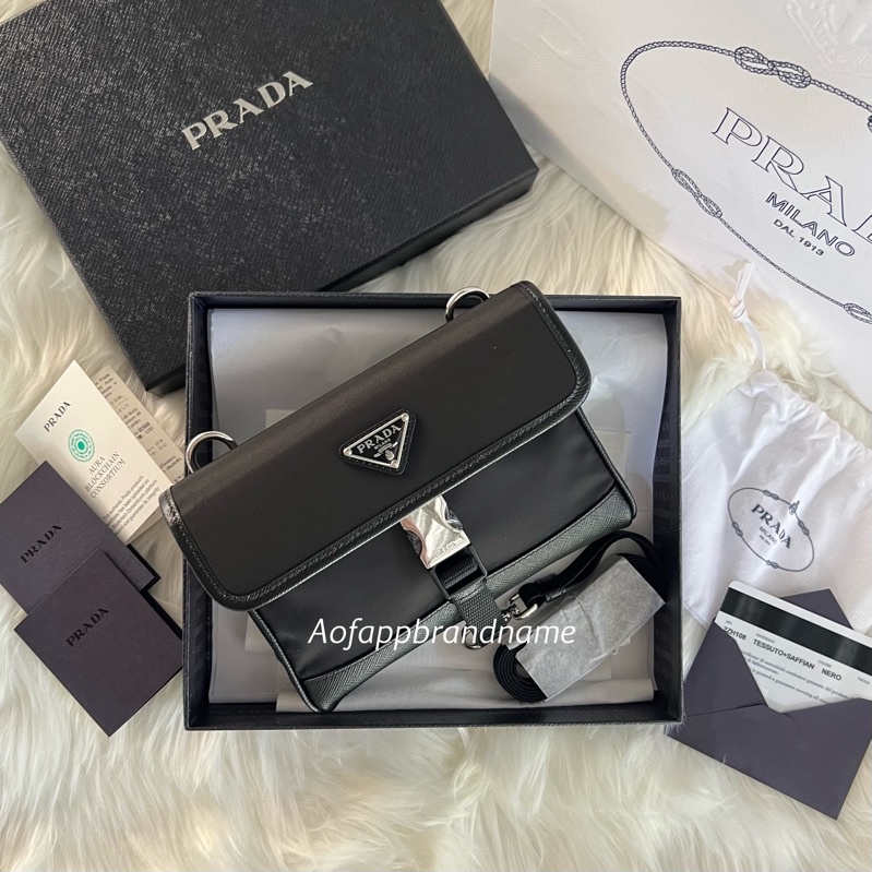 ของแท้100% [พร้อมส่ง] New Prada Nylon Phone Bag รุ่นสุดฮิต กระเป๋าสะพายข้าง กระเป๋าคล้องคอ ใช้ได้ทั้