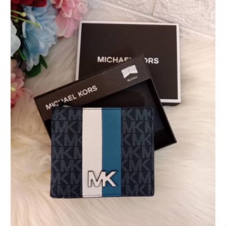 กระเป๋าสตางค์ชาย mk พร้อมกล่องหายาก รบกวนถามก่อนสั่งนะคะบางทีหมดจ้า