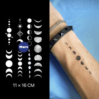 【Mars Tattoo】ใหม่ สติกเกอร์รอยสักชั่วคราว ลายดวงจันทร์ ระบบสุริยะ ติดทนนาน 2 สัปดาห์ D079