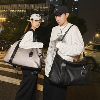 กระเป๋าเดินทางหนัง ไปฟิตเนส คุณภาพดี งานตัดเย็บแข็งแรง จุของเยอะ หูถือผ้า สายสะพายยาว พร้อมส่งค่ะ