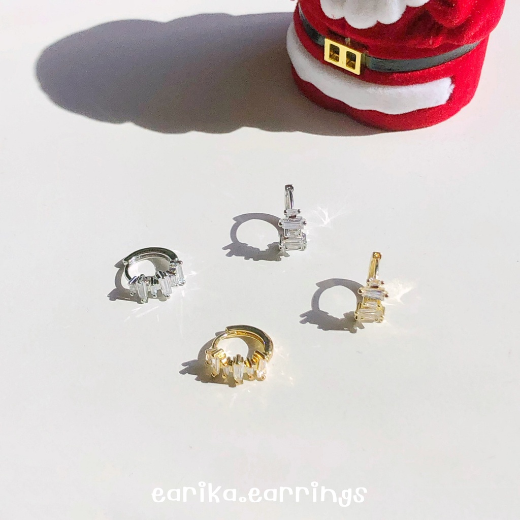 earika.earrings - crystal square hoop ต่างหูห่วงจี้เพชรใสทรงสี่เหลี่ยม (มีให้เลือก 2 สี) ผิวแพ้ง่ายใส่ได้