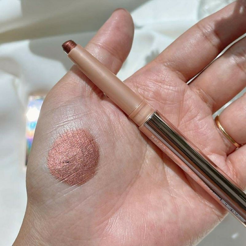 แฟชั่น ❤ Laura Mercier Caviar Stick Collagen Rose Gloss นําแสงเล็กน้อยที่น่าพอใจ 8a0