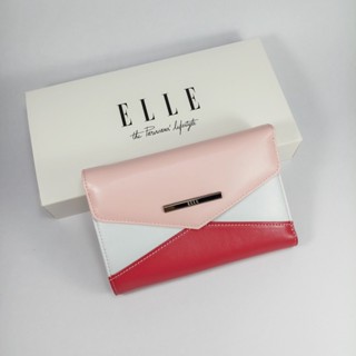 ELLE bag กระเป๋าสตางค์ผู้หญิงใบกลาง สามพับ สีชมพู-แดง-ขาว หนังนิ่มหนังลาย โลโก้แถบยาว