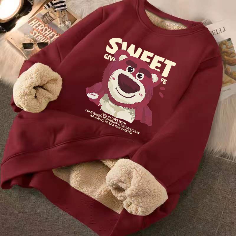 [พร้อมส่ง] เสื้อกันหนาวแขนยาว คอกลม ผ้าฟลีซ แบบหนา ลายหมีสตรอเบอร์รี่ สีแดง สไตล์เกาหลี