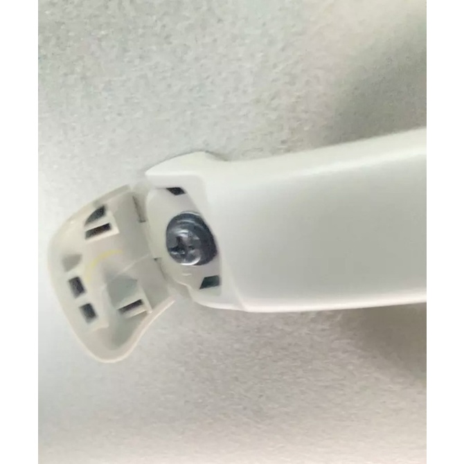 อะไหล่แท้ศูนย์ สกรู 2 ชิ้น ใช้สำหรับ มือโหนหลังคา มือโหนในเก๋ง D-MAX 2012-2023, MU-X (AN-0-36230625-0)