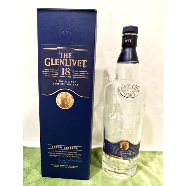 ขวดเหล้าเปล่า เพื่อตกแต่งร้าน เพื่อการสะสม Glenlivet 18th