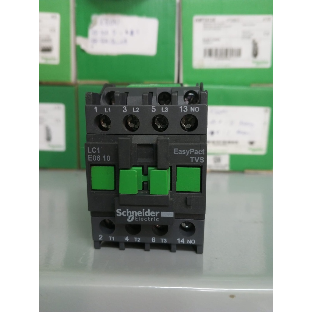 คอนแทค EasyPact TVS 3P 1NO 2.2KW 400V AC3 - LC1E0610M5